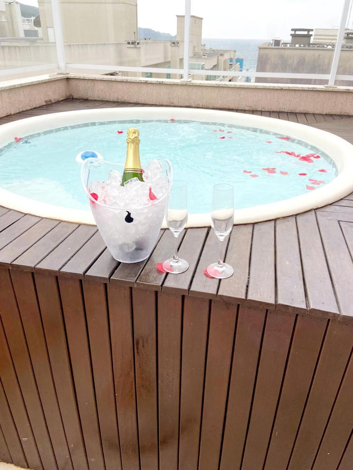 Suite, Piscina Compartilhada, Nao E O Apartamento Inteiro Somente Suite Bombinhas Exterior foto